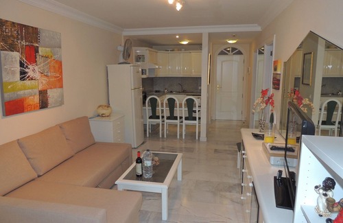 Los Gigantes Apartamento | SUPERB APARTMENT WITH SPECTACULAR SUN TERRACE BOASTING CLIFF AND SEA VIEWS. 1