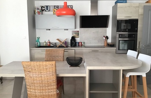 Volx Apartamento | Superb apartment in a villa with swimming pool in a quiet location!