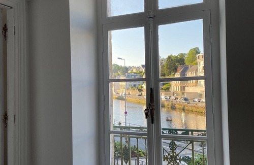 Morlaix Casa | Superb apartment with full view of Morlaix harbour