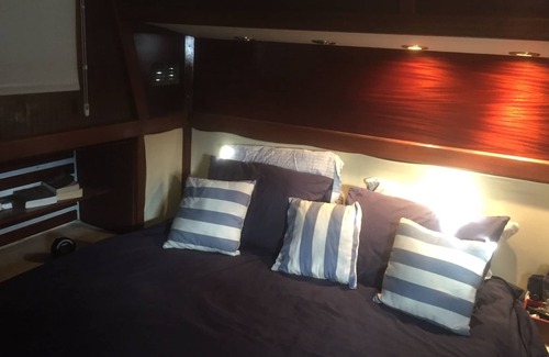 Cannes Old Town Alquiler De Eote | superb authentic boat in the old port of Cannes