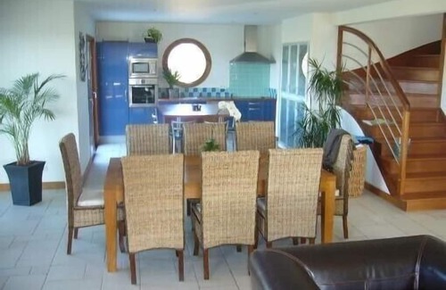 Erdeven Villa | Superb Beach Villa with exceptional 180 ° sea view