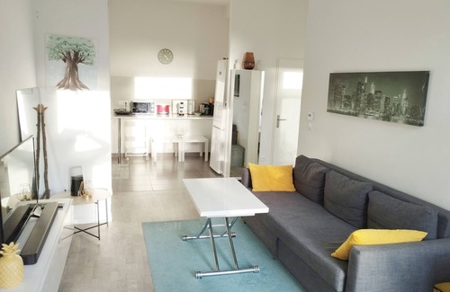Carrieres-sous-Poissy Apartamento | Superb bright apartment with garden of 18 M2