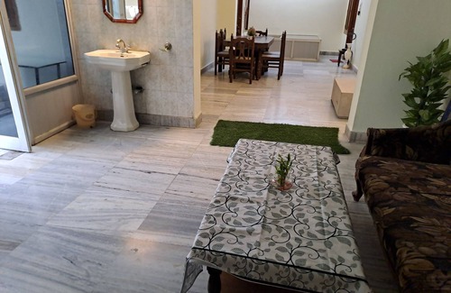 Allahabad Casa | Superb bungalow stay at Prayagraj