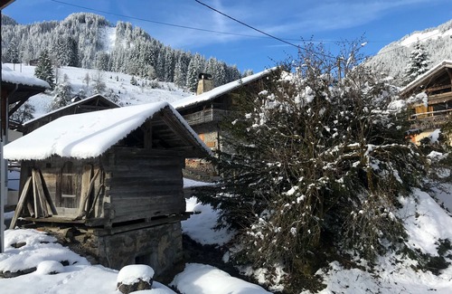 Saint-Jean-dʼAulps Chalet De Esquí | Chalet le Dahu: a solo 50 metros del ascensor, sauna y baño de vapor, duerme cómodamente 12