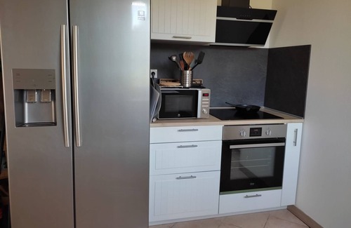 Sainte-Maxime Villa | Superb! 🤩CLIM sea view, Hills Beach1 km 🏖Balneo bath🤗Massage table ZEN😁