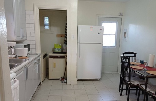 Verdun Apartamento | Superb, comfortable 3-bedroom condo-near metro