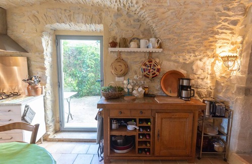 Belvezet Otro | Excelente casa de campo cómoda en un pequeño pueblo a las puertas de Uzès