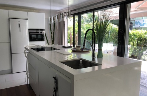 Bas du Fort Apartamento | Magnífico apartamento en planta baja Dupleix con vista al mar desde Bas du Fort