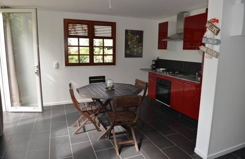 Le Robert Apartamento | Magnífico nuevo F2 en su jardín tropical cerca de fondos blancos