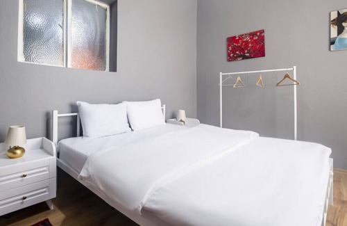 Mecidiyekoy Apartamento | Superb Flat Close to Shooping Malls in Mecidiyekoy
