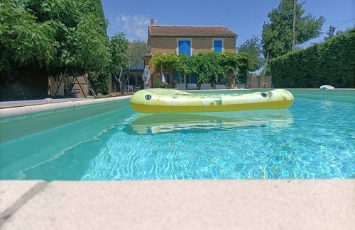 Entraigues-sur-la-Sorgue Casa | Superb apartment in the heart of Provence, near Avignon