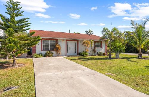 Bonita Shores Casa | Superb Holiday Villa with a Pool in Bonita Springs