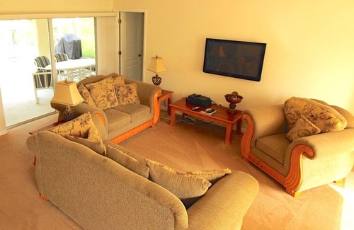 White Marsh Villa | Superb Home Perfect Place, 3 bed 2 baths, SW facing pool and spa, near shops, restaurants, GOLF. Free wifi, bikes, gas BBQ, best home around.