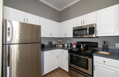 Southside Condominio | Superb Location Luxury Amenities