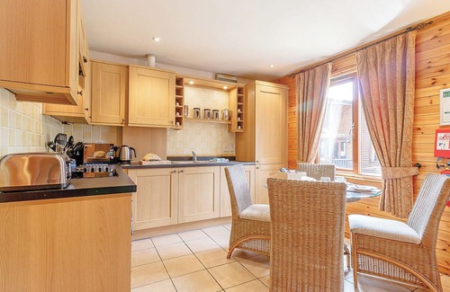 Tilford Chalet De Esquí | Alojamiento de 2 habitaciones en Tilford, Farnham