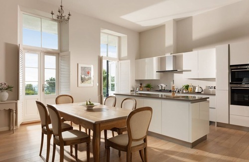 Maenporth Apartamento | Superb Luxury 5 Star Apartment with Private Terrace Overlooking Sea