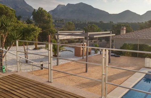 Busot Villa | Magnífica villa moderna de Alicante con piscina cubierta climatizada