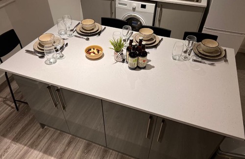 Northampton Apartamento | Superb modern flat in Northampton, parking &EV