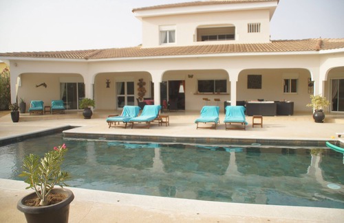 Ngaparou Villa | Magnífica villa moderna de alto standing, magnífica piscina en Ngaparou + coche