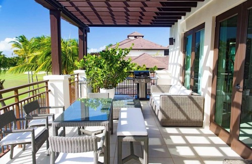 Herreras Villa | Penthouse de lujo de 4 dormitorios en St. Regis Bahia Beach Resort
