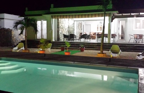 Tombeau Bay Villa | Villa 'pies en el agua' Espléndido privado - WiFi gratuito