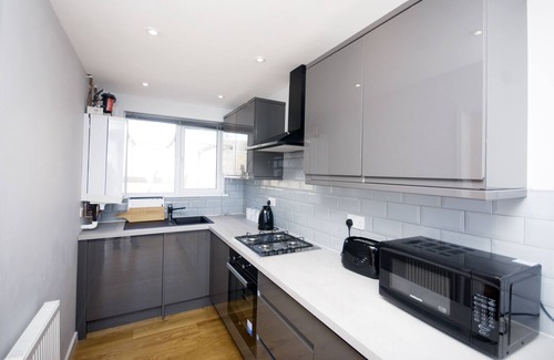 Ventnor Cabina | Superb Sea View, all amenities in walking distance, new renovation