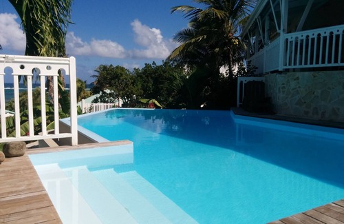Morel Villa | Encantadora villa con piscina infinita, cerca de la playa