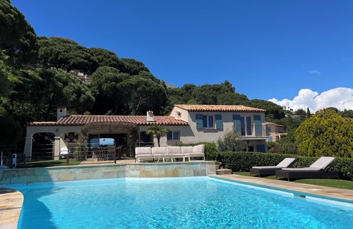 La Nartelle Villa | impresionantes vistas al mar, encantadora villa con piscina, dom Nartelle Ste Maxime
