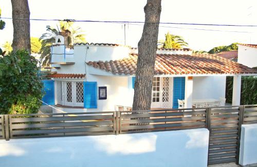 Vilafortuny Casa | Superb Seafront Villa