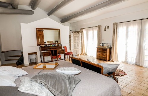 Paluds de Noves Casa | Magnífica suite "valparaíso" en una villa con piscina compartida