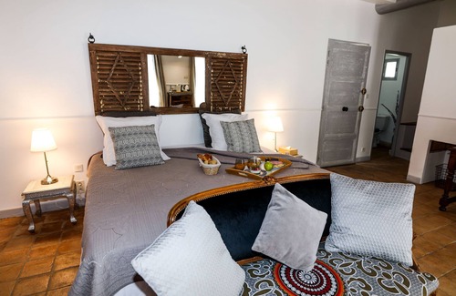 Paluds de Noves Casa | Magnífica suite "valparaíso" en una villa con piscina compartida