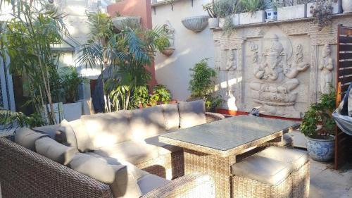 Surry Hills Casa | Superb SURRY HILLS Studio Room - Great Location