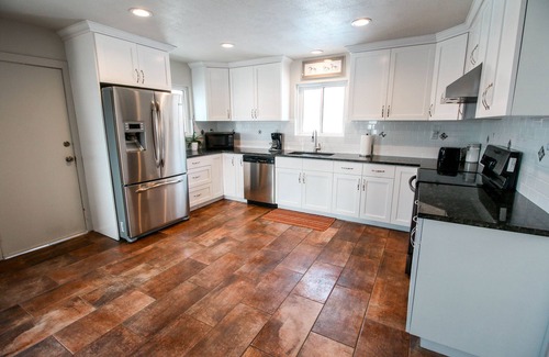 Canyon Rim Casa | Gran casa hermosa! 3Bed 2Bath 4queen Camas Mascotas *