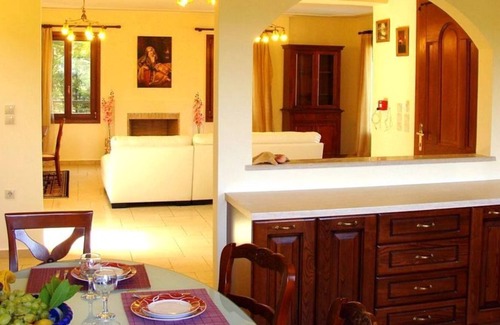 Katsarata Villa | Superb Traditional Villa "Asteri" - Private Pool & Ocean View near Fiskardo
