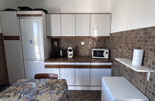Saint-Laurent-du-Var Apartamento | Superb upstairs villa with private garden and parking.