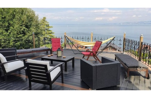 Lugrin Apartamento | Vrbo Property