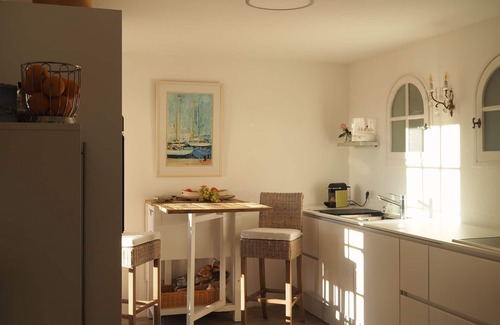Sainte-Maxime Villa | Amplia casa de ensueño con vistas a la bahía de St. Tropez, terraza, piscina, wifi