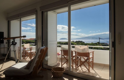 Madalena Casa | ¡Vista soberbia sobre la isla de Faial!