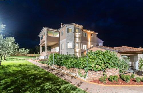 Valtura Villa | Superb villa Maxima with private pool, sauna, jacuzzi, playground for up to 18 persons, extra pool heating available