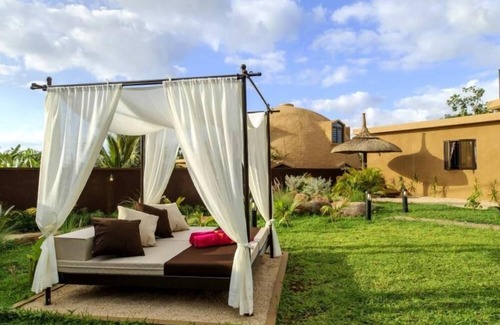 Albion Villa | Magnífica Villa - piscina / jardín tropical / inalámbricas / limpieza / Producción de playa 2 pasos