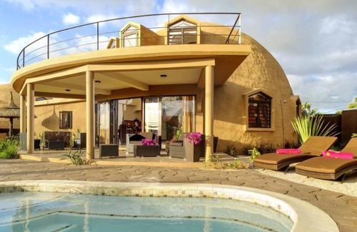 Albion Villa | Magnífica Villa - piscina / jardín tropical / inalámbricas / limpieza / Producción de playa 2 pasos
