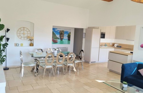 Sainte-Maxime Villa | Superb Villa with stunning views of the Sea & Hills at 1.5km from the beach