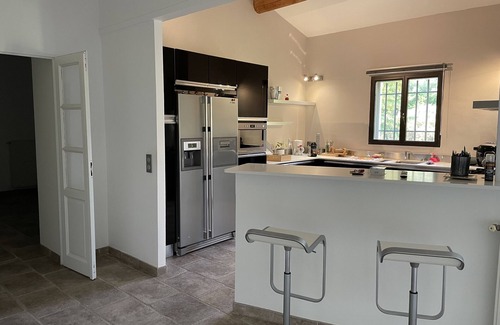 Saze Villa | Magnífica villa con piscina PROX Avignon, Luberon,