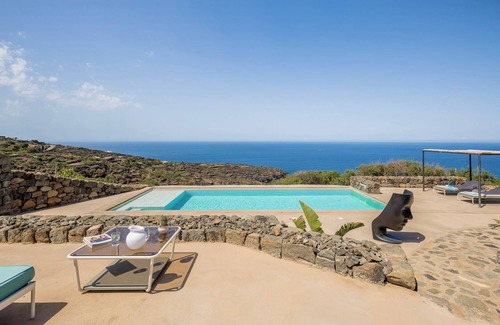 Tracino Casa | Superb Villa With Private Pool, Authentic Charm and Impressive Views