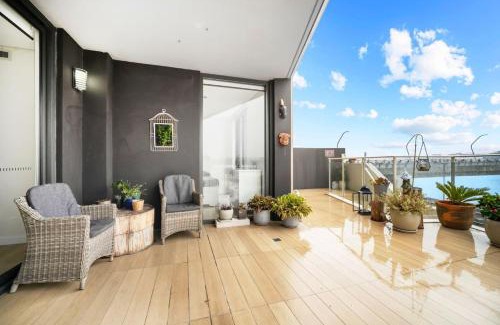 Rhodes Apartamento | Superb water view APT in Rhodes