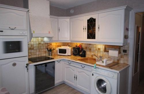 Bagneres-de-Luchon Apartamento | Superbe 2 Pièces Tout Confort à Luchon - Parking, WIFI, Près Télécabine - FR-1-313-218