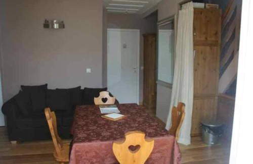 Saint-Etienne-de-Tinee Apartamento | Superbe appartement vue montagne