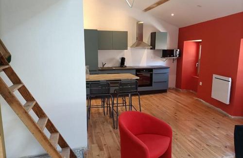 Largentiere Apartamento | Superbe appartement au cœur du village