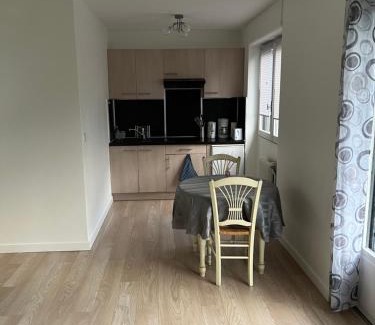 Aix-les-Bains Apartamento | Superbe appartement en résidence avec piscine.