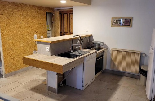 Charency-Vezin Apartamento | Superbe Appartement PMR avec parking Gratuit